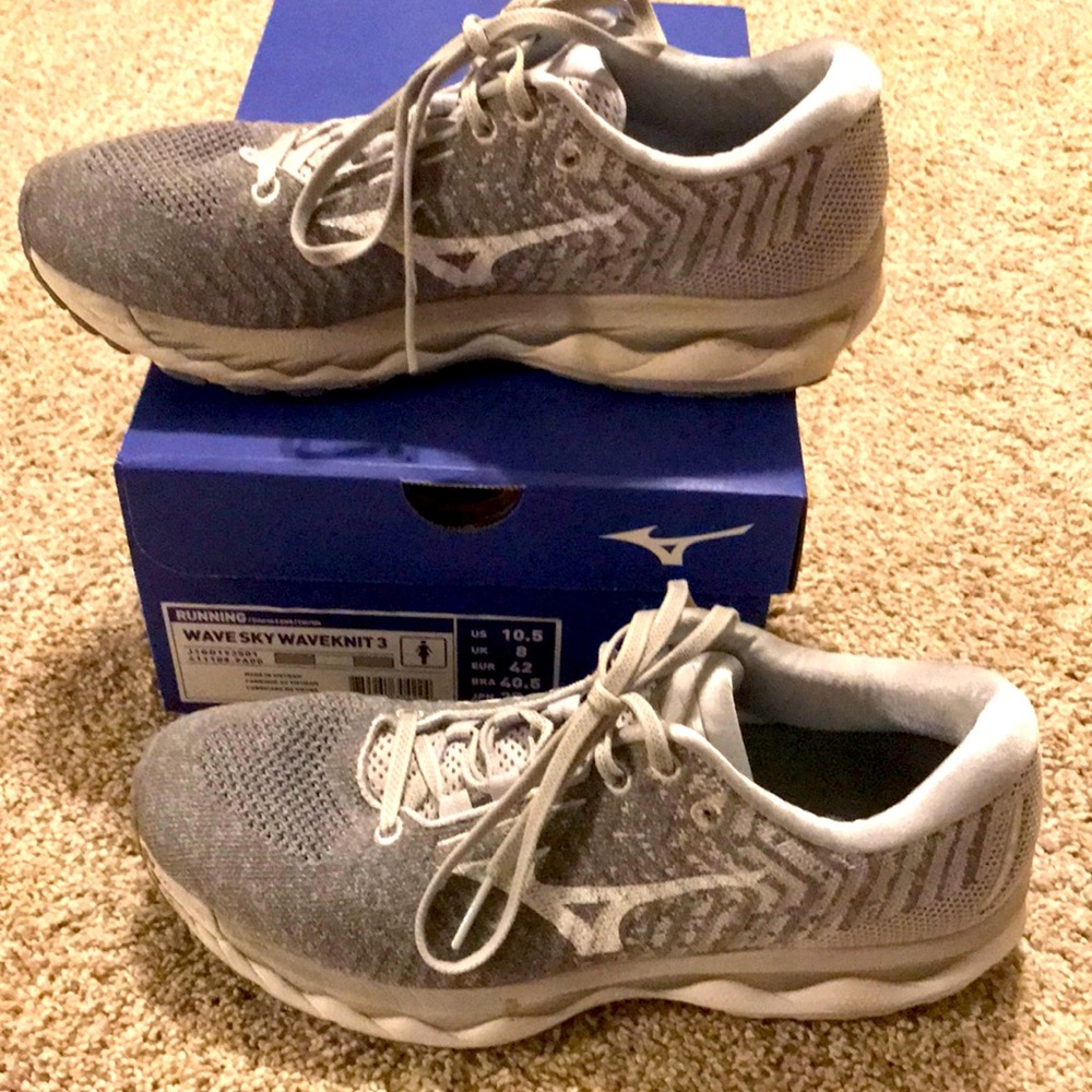 Women’s Mizuno Wave Sky Waveknit 3.   10.5